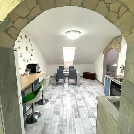 Casa Antic Grosse Moderne 75qm Direkt Im Zentrum Wlan Ist Kostenlos 1-6 Personen Appartement