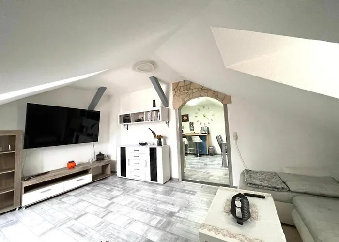 Casa Antic Grosse Moderne 75qm Direkt Im Zentrum Wlan Ist Kostenlos 1-6 Personen * Saalfeld Saale